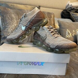 Nike Air VaporMax Flyknit 3 - Brown and Gray